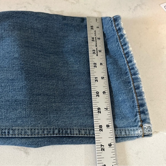 ROCK & REPUBLIC Men's Henlee Style Medium Wash Straight Leg
Jeans Sz 33X32 - Picture 12 of 13